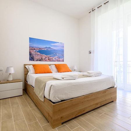 Domus Romeo Apartment เนเปิลส์ ภายนอก รูปภาพ