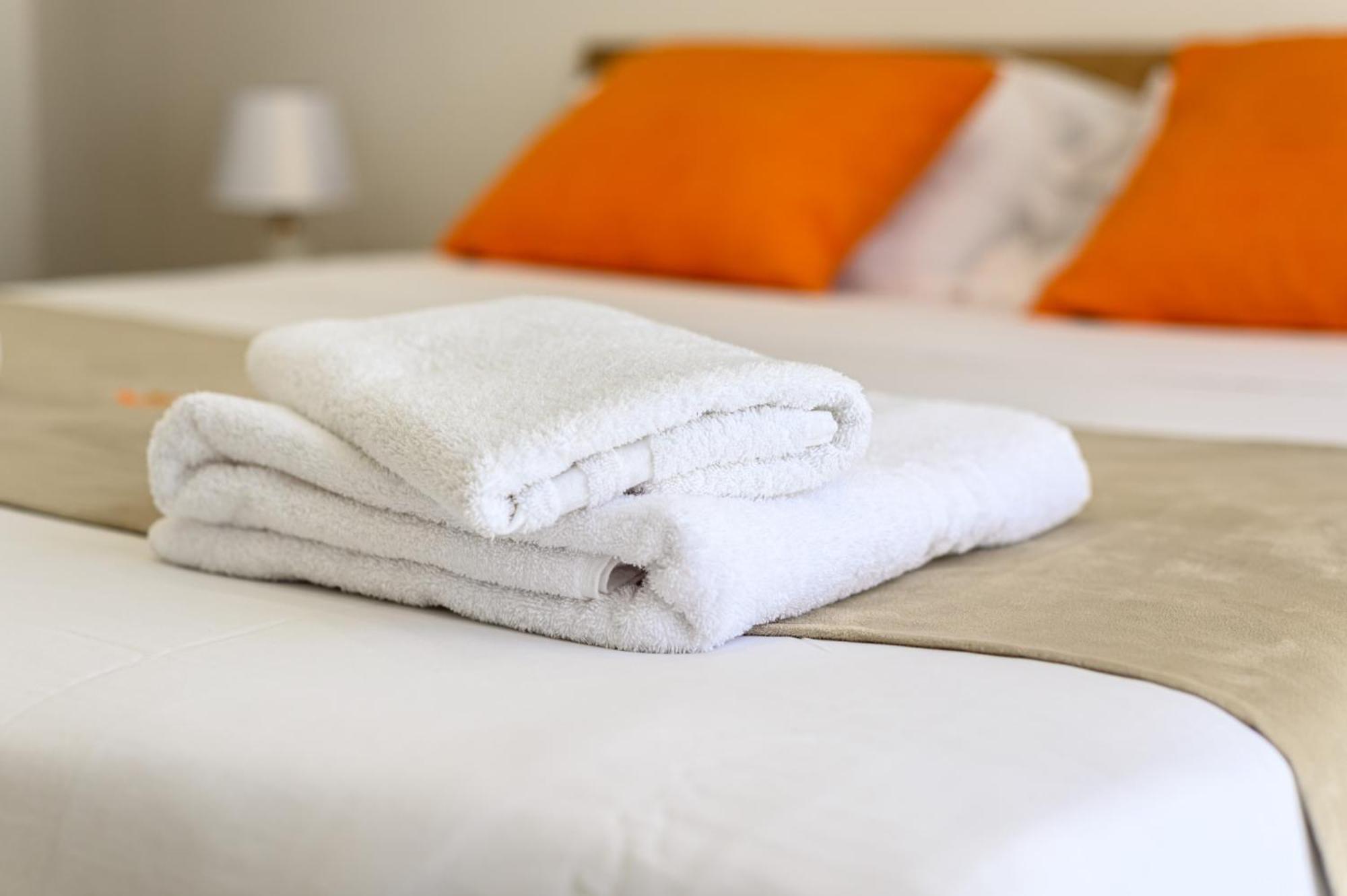 Domus Romeo Apartment เนเปิลส์ ภายนอก รูปภาพ