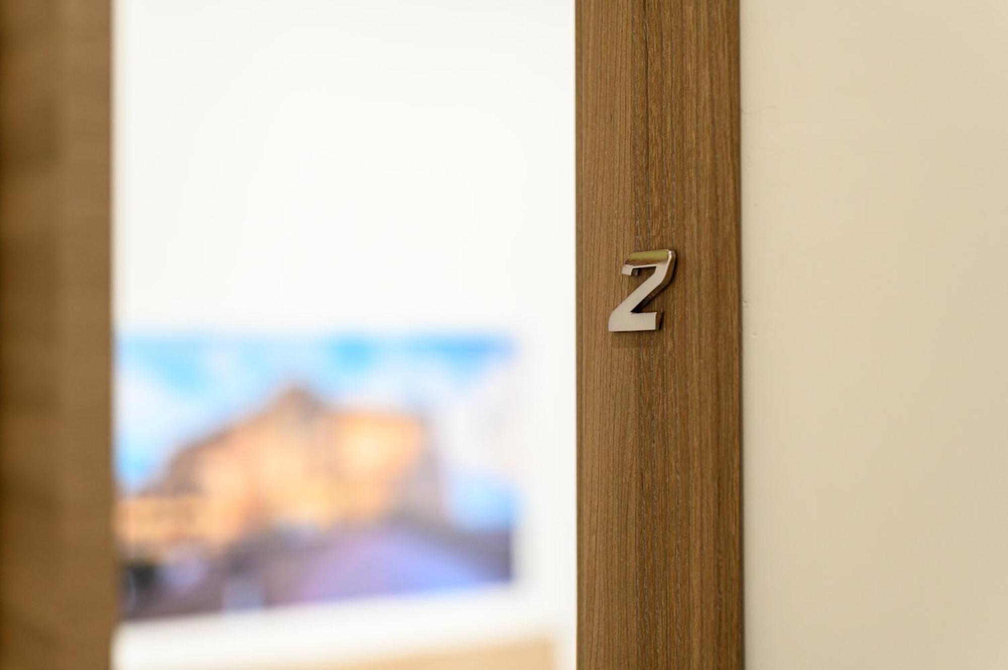 Domus Romeo Apartment เนเปิลส์ ภายนอก รูปภาพ