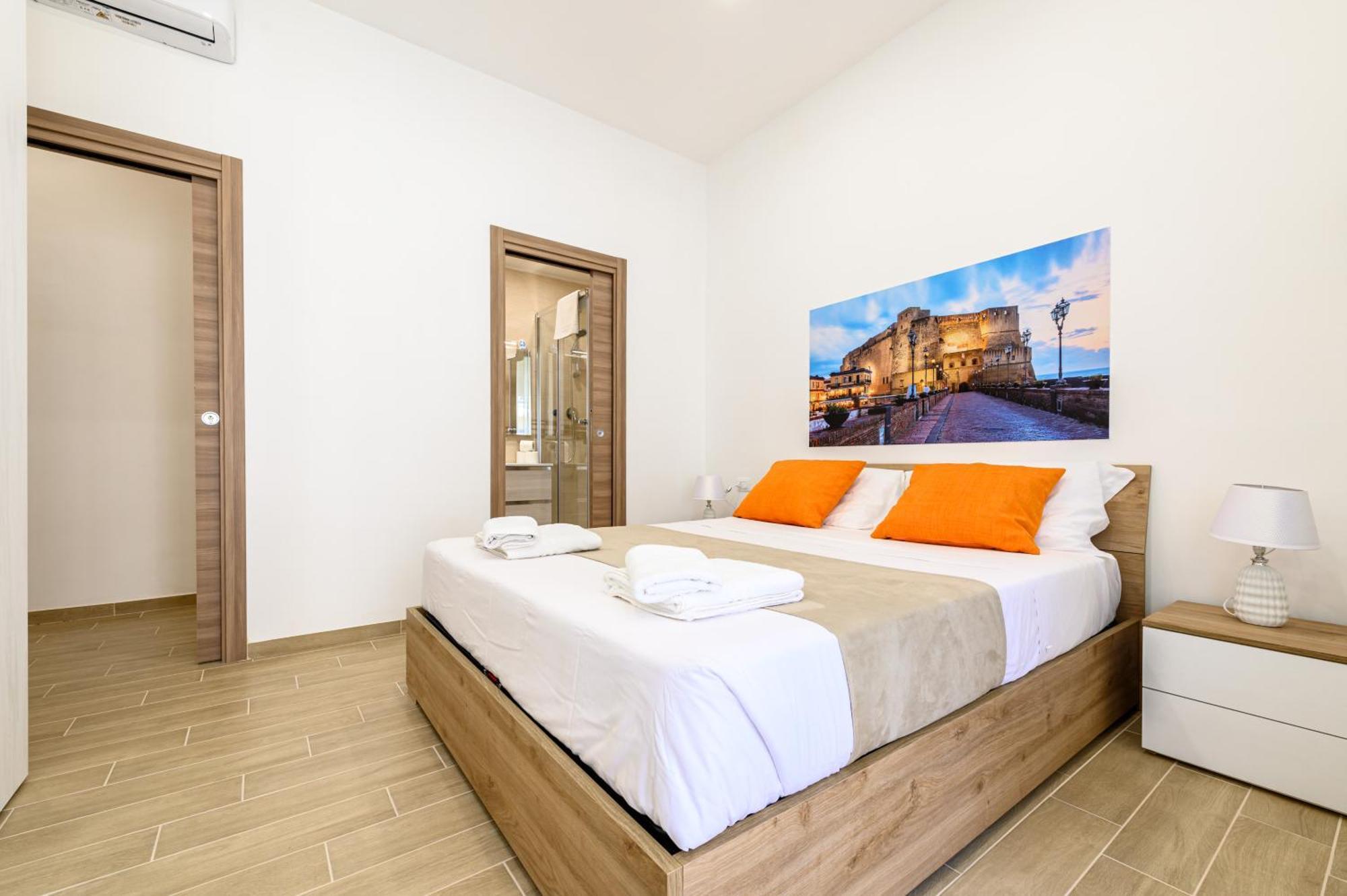 Domus Romeo Apartment เนเปิลส์ ภายนอก รูปภาพ
